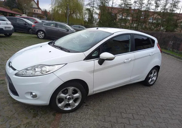 ford fiesta Ford Fiesta cena 18900 przebieg: 97158, rok produkcji 2010 z Szczecin